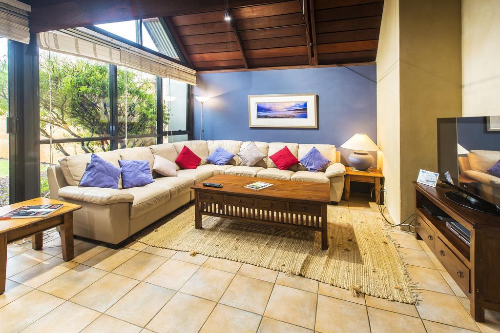Whalers Cove Villas Dunsborough Szoba fotó